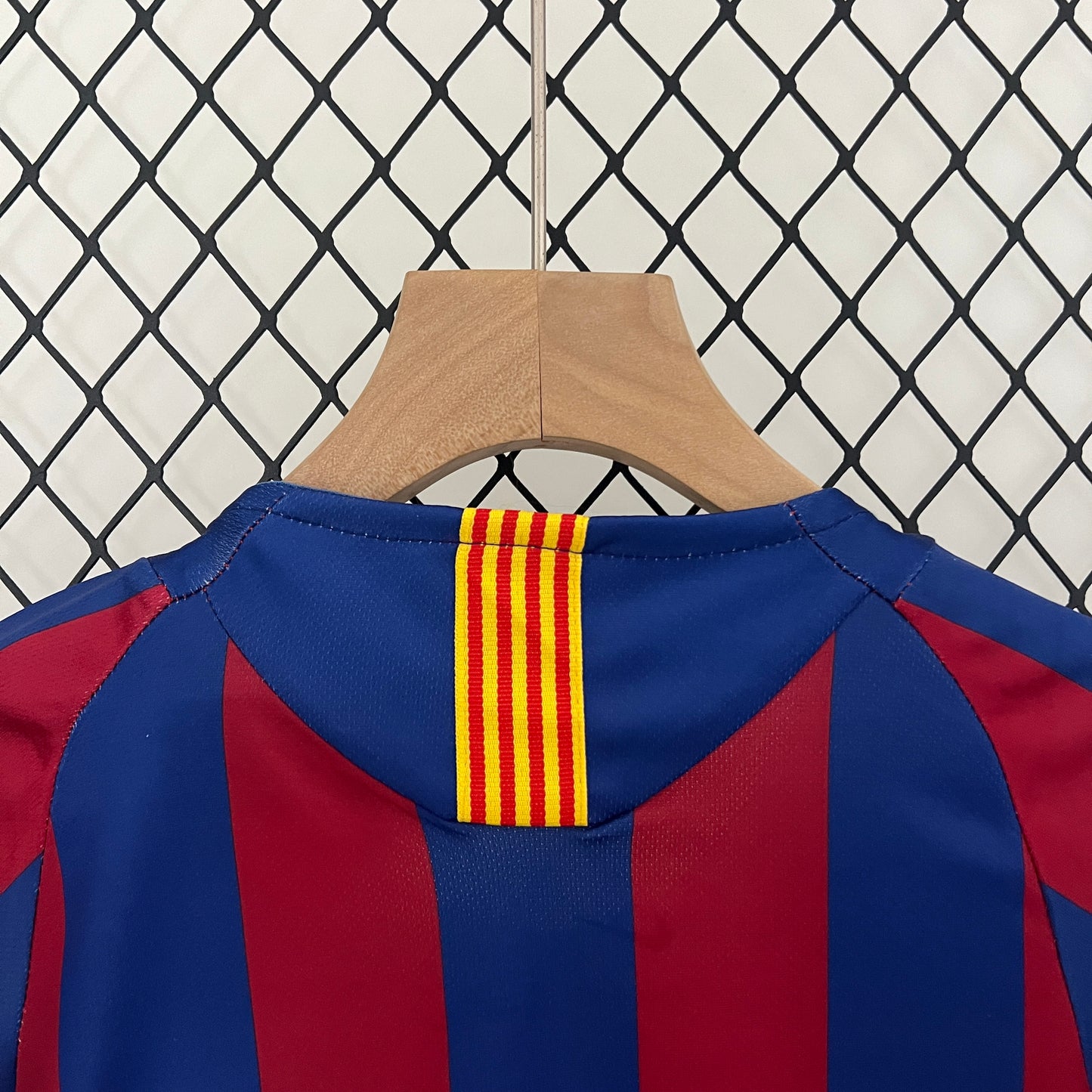 Kids Barcelona 05/06 Home Kit