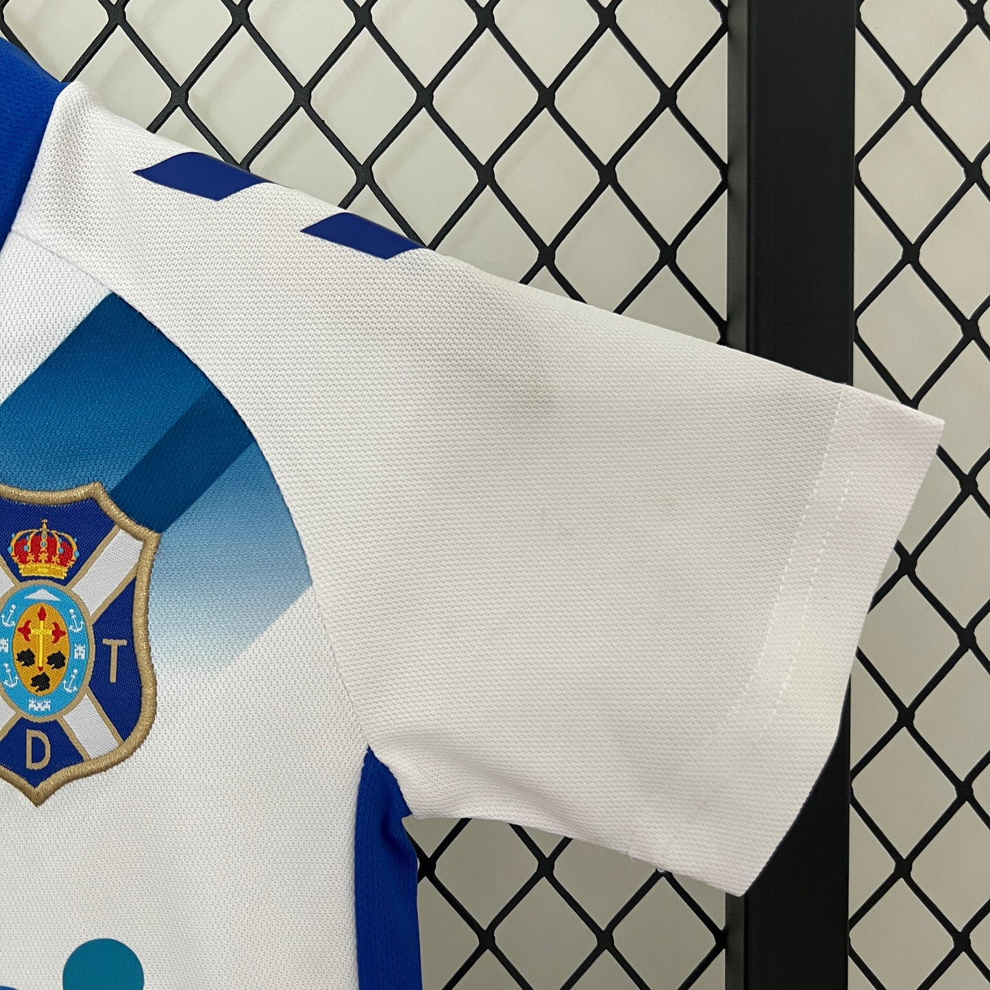 24/25 Kids Tenerife Home Kit