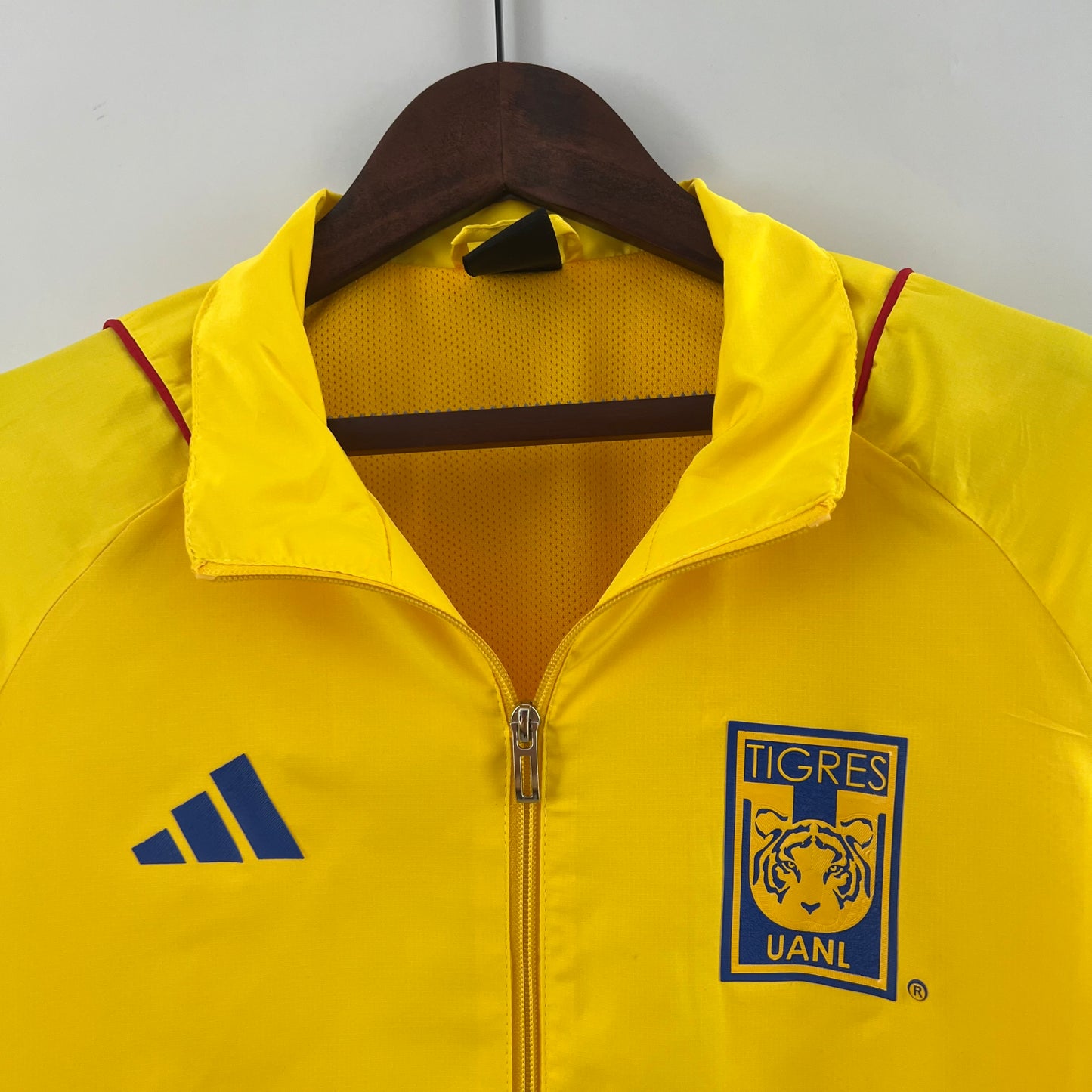 23/24 Windbreaker Tigers Yellow Kit