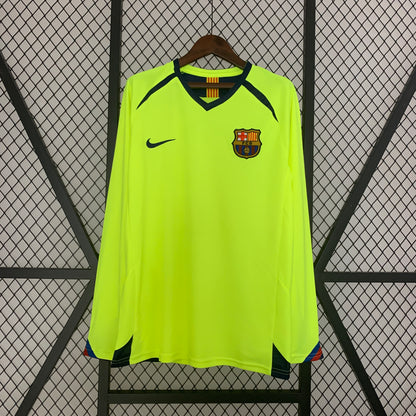 Retro Long Sleeve Barcelona 05/06 Away Kit