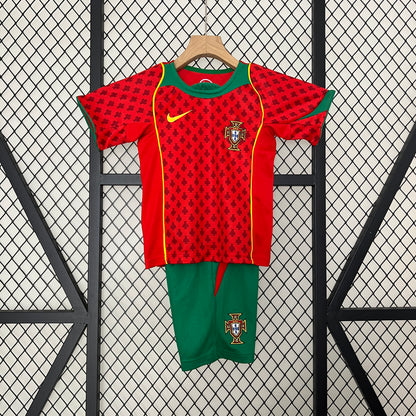 2004 Kids Portugal  Home Kit