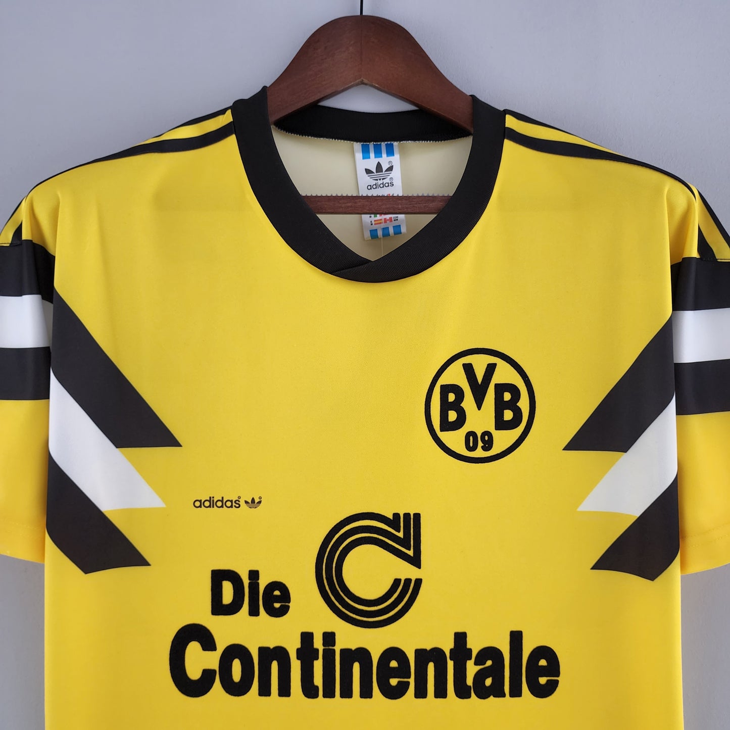 Retro Borussia Dortmund 1989 Home Kit