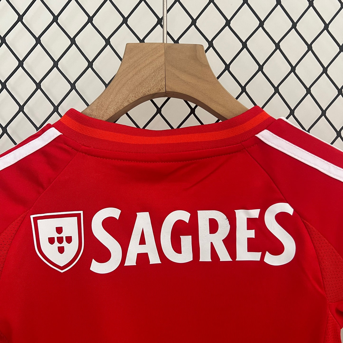 24/25 Kids Benfica Home Kit