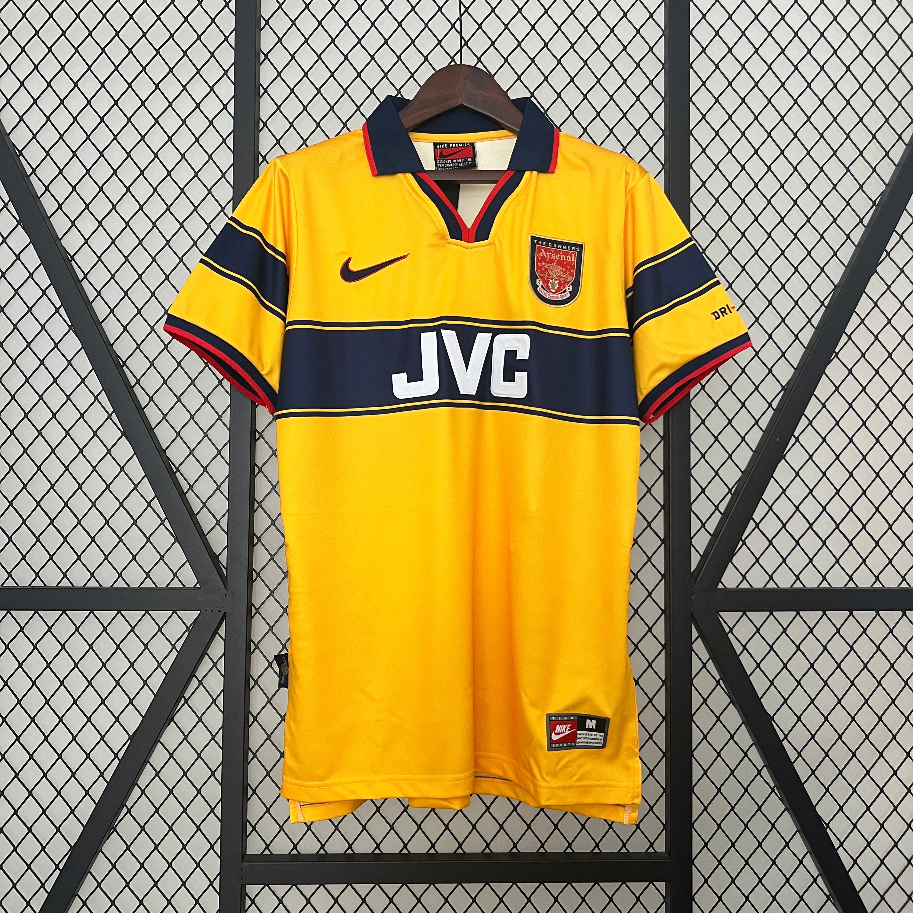 Arsenal 1920 kit on sale