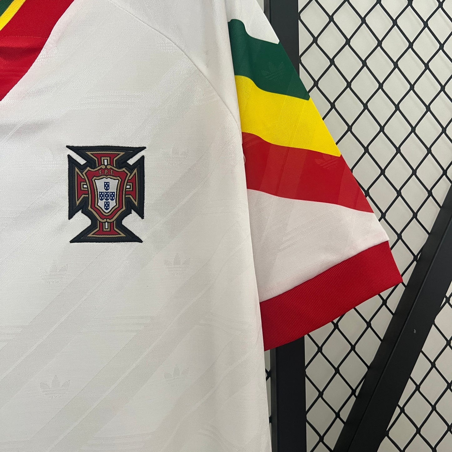 Retro Portugal 92/94 Away Kit