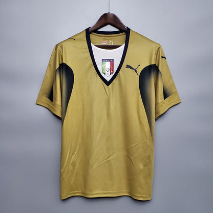 Retro Italy 2006 Golden Kit