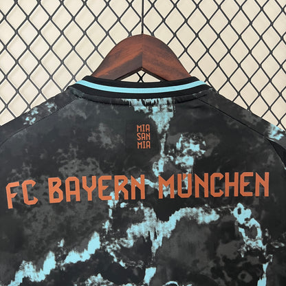 24/25 Bayern Munich Away Kit