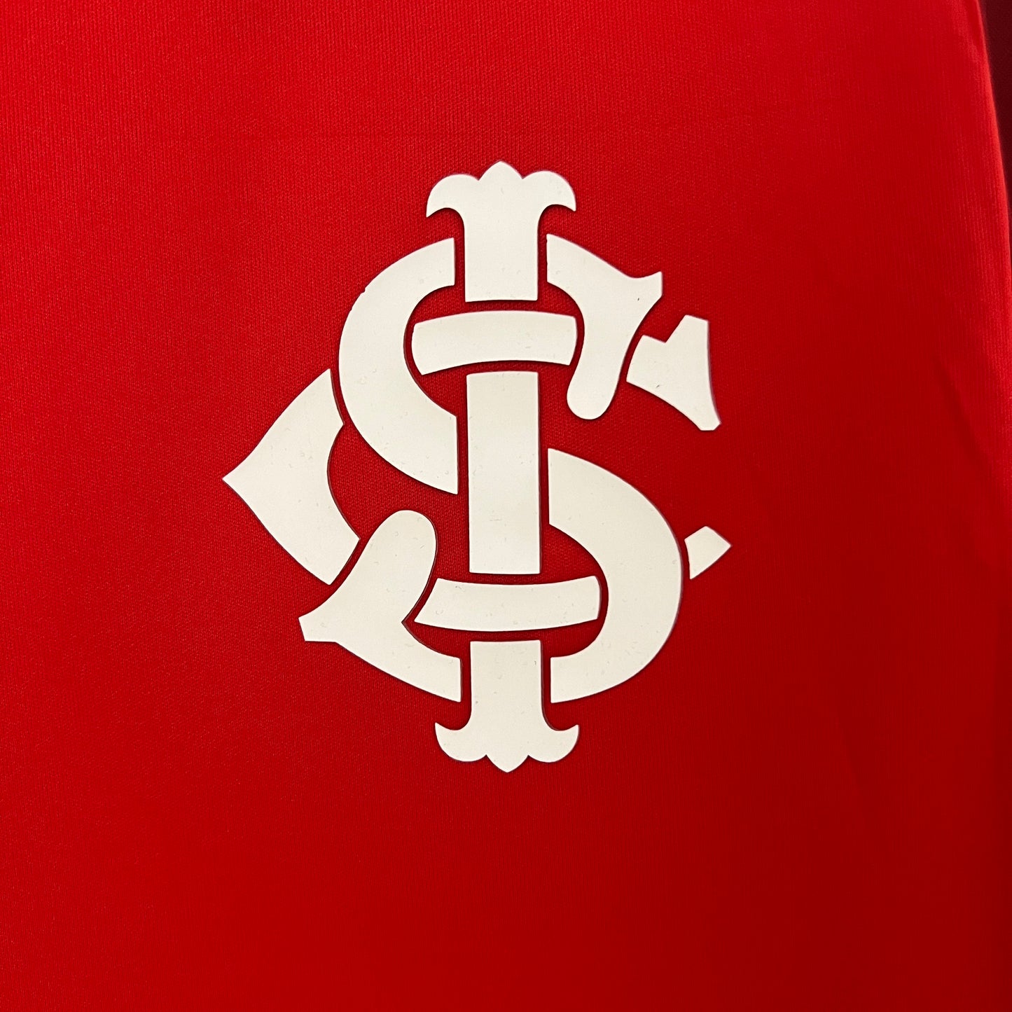 24/25 Internacional Training Wear Red Kit