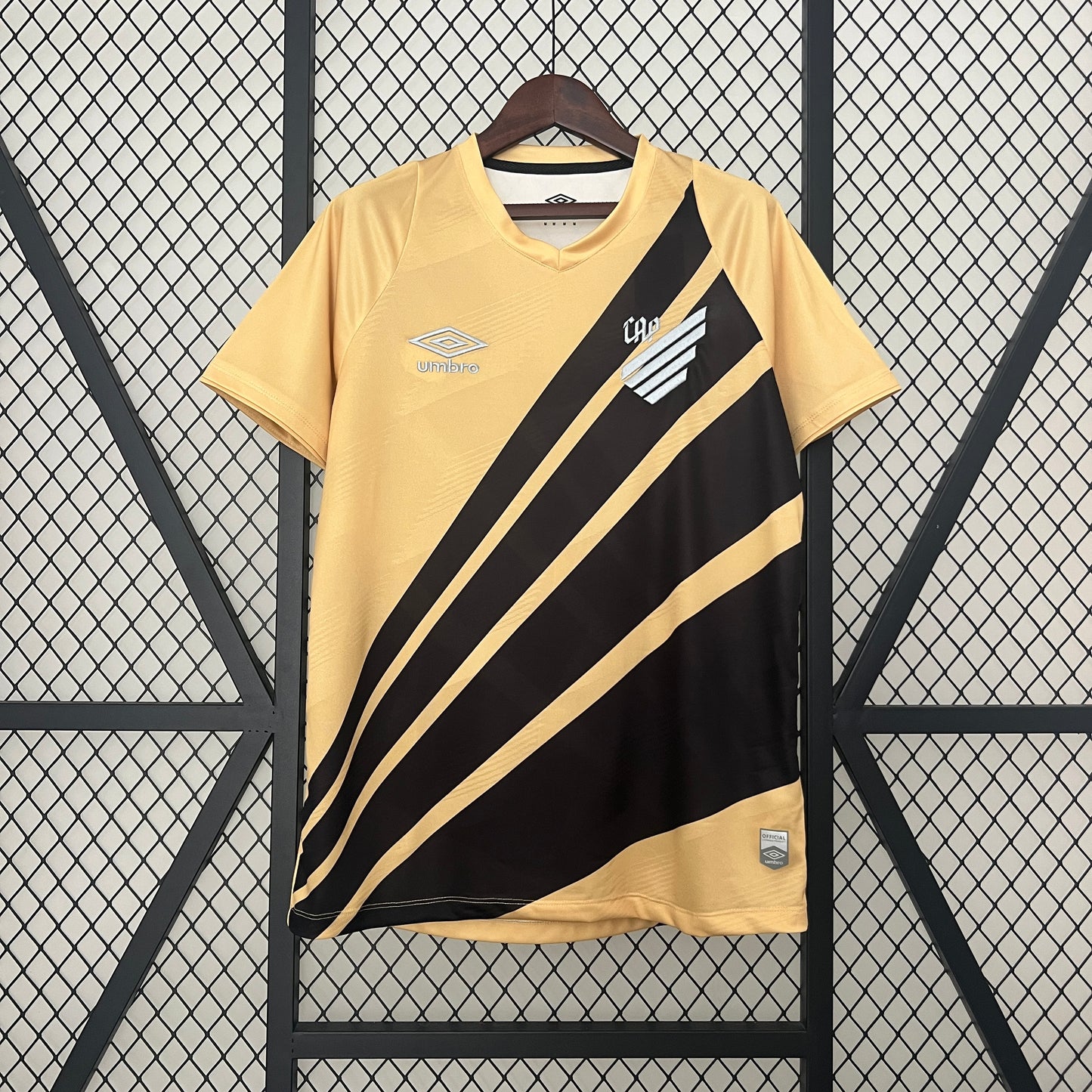 24/25 Paranaese Away Kit