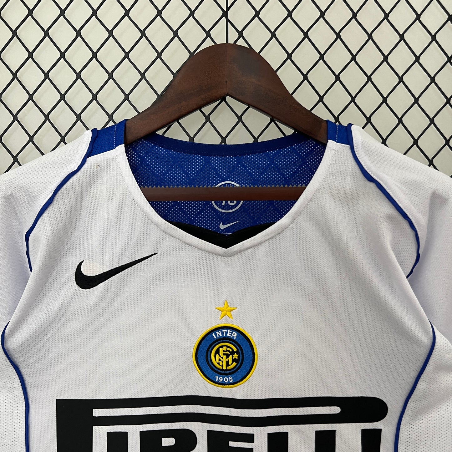 Retro Inter Milan 04/05 Away Kit