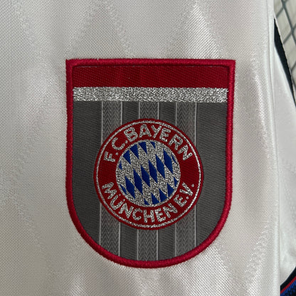 Retro Bayern Munich 96/98 Away Kit