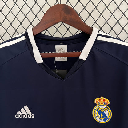 Retro Real Madrid 04/05 Away Kit