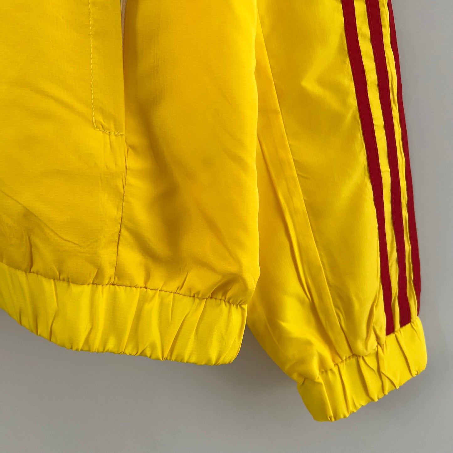 23/24 Windbreaker Flamengo Yellow Kit