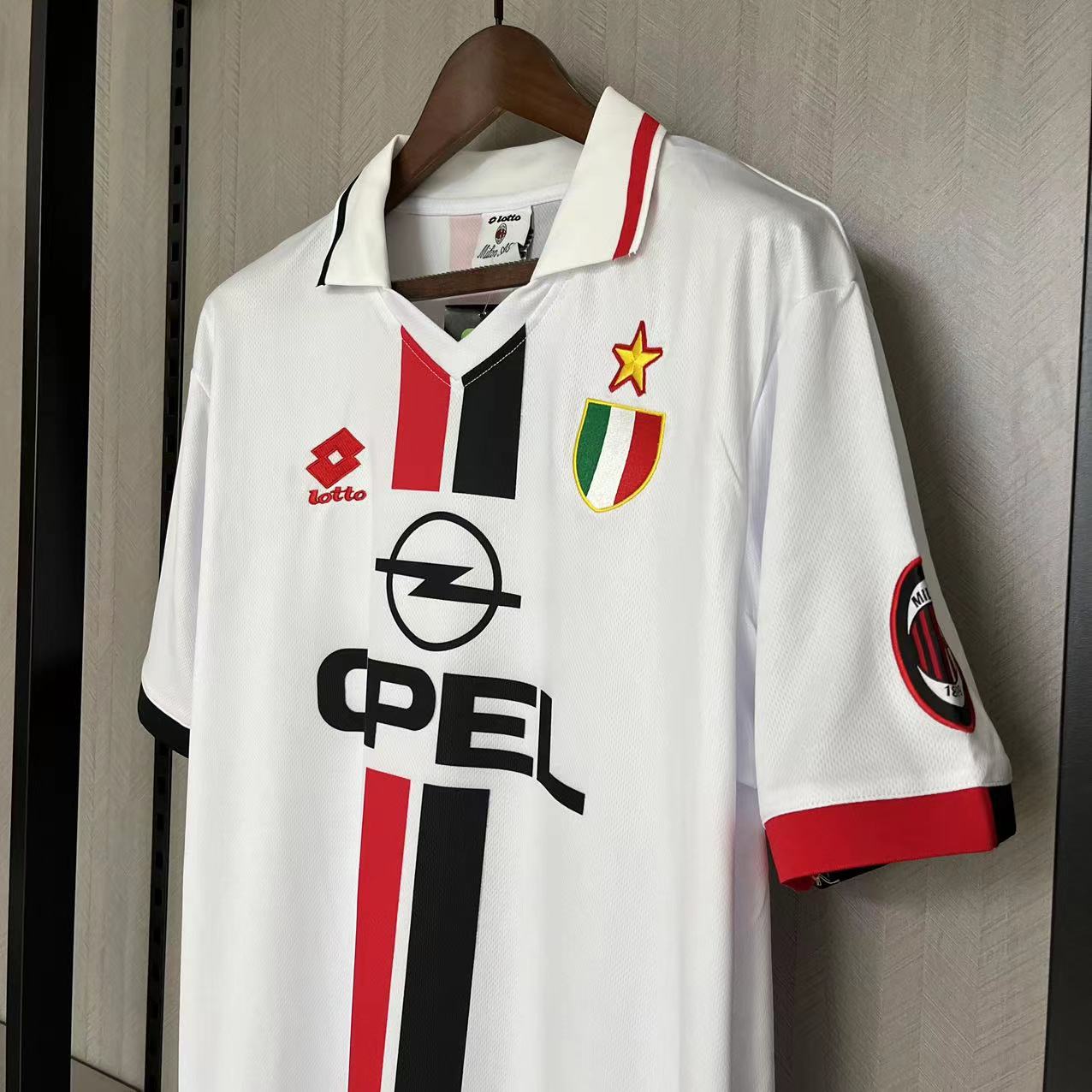 Retro AC Milan 1996-97 Away Jerseys Kit