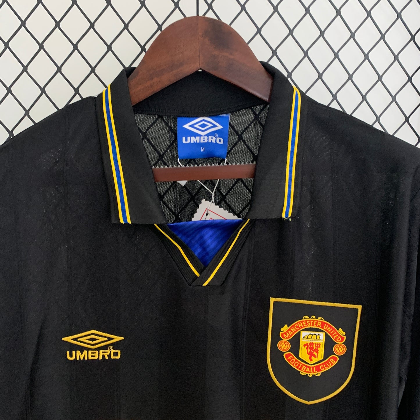 Retro Long Sleeve Manchester United 93/95 Away Kit