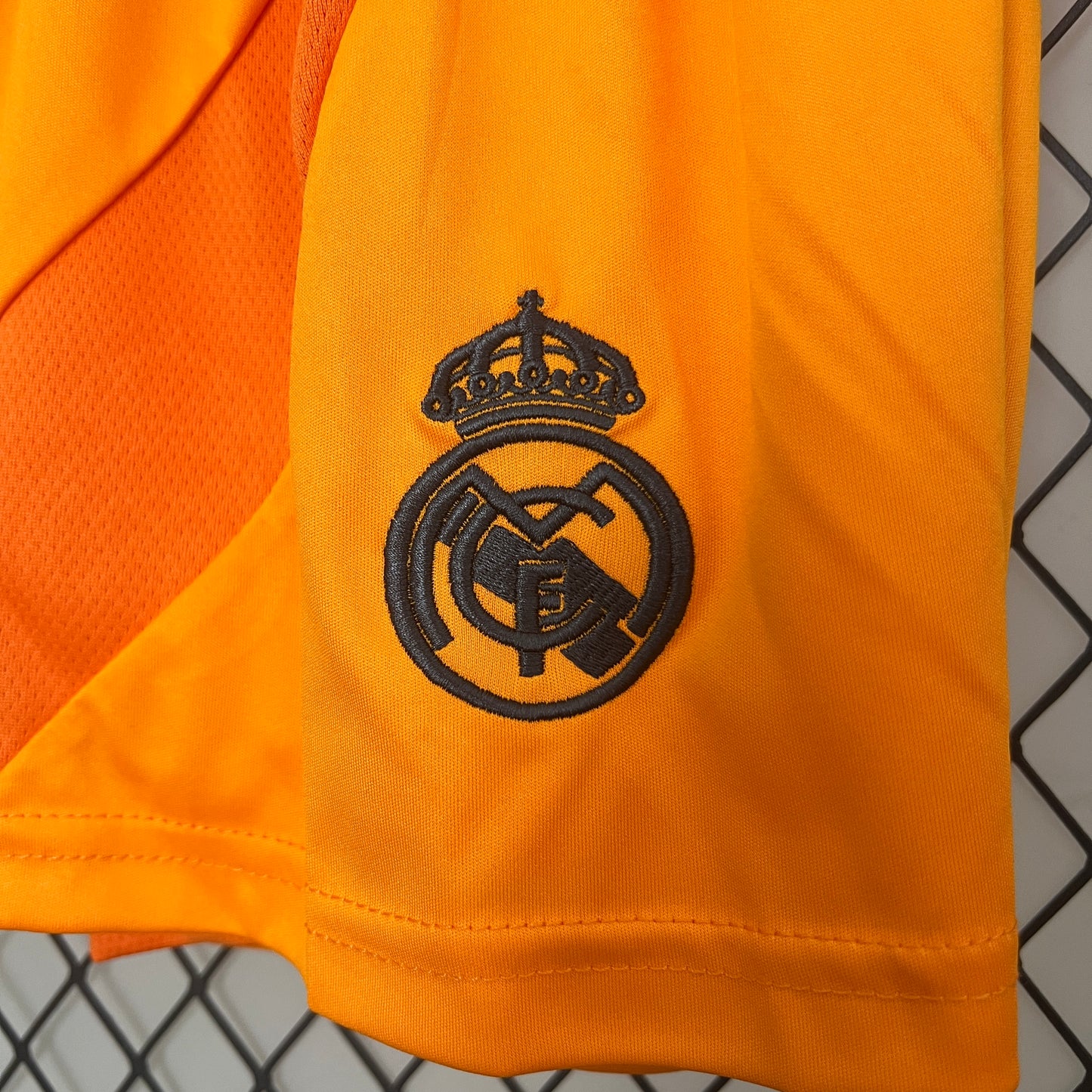 24/25 Kids Real Madrid Away Kit