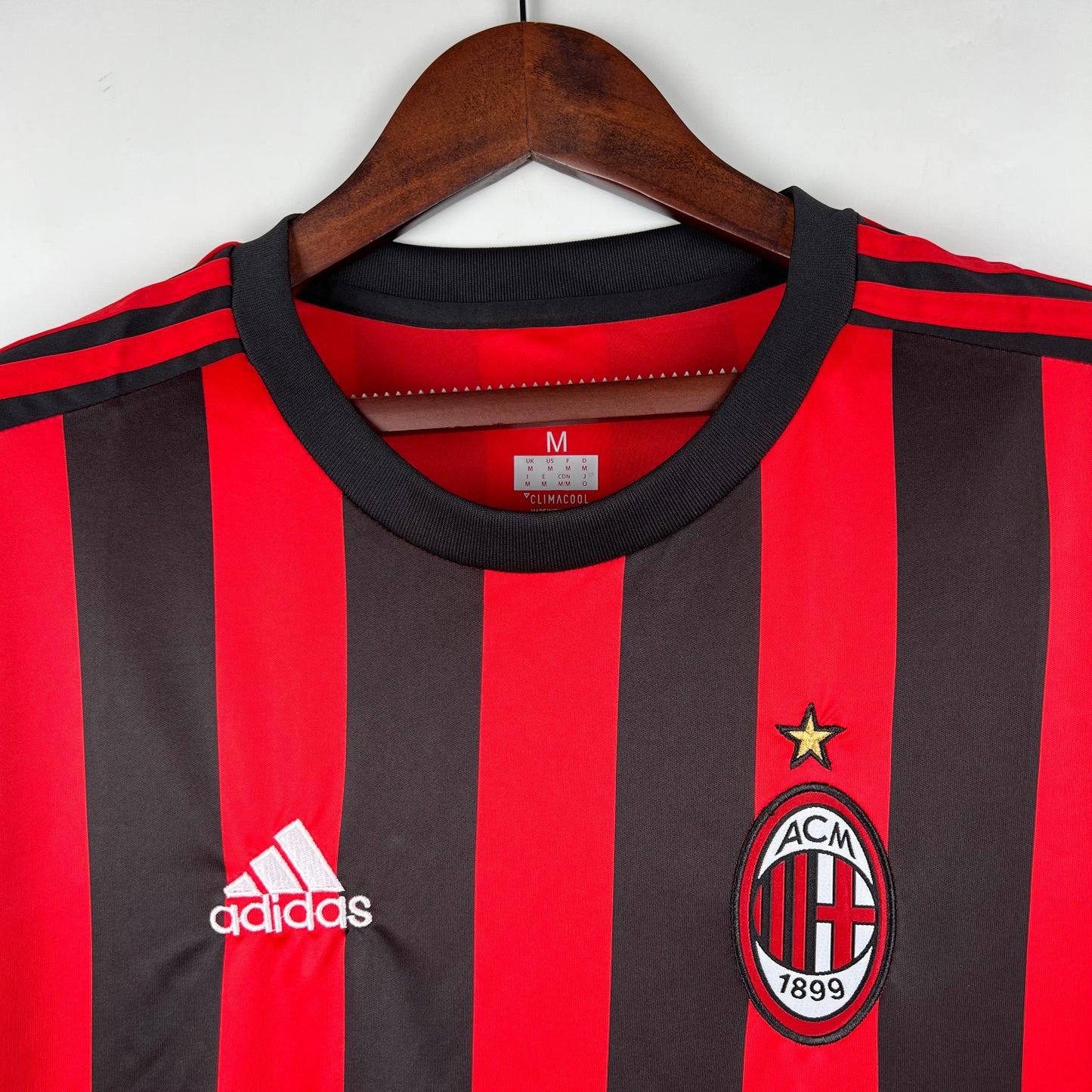 Retro AC Milan 17/18 Home Kit