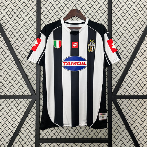 Retro Juventus 02/03 Home Kit