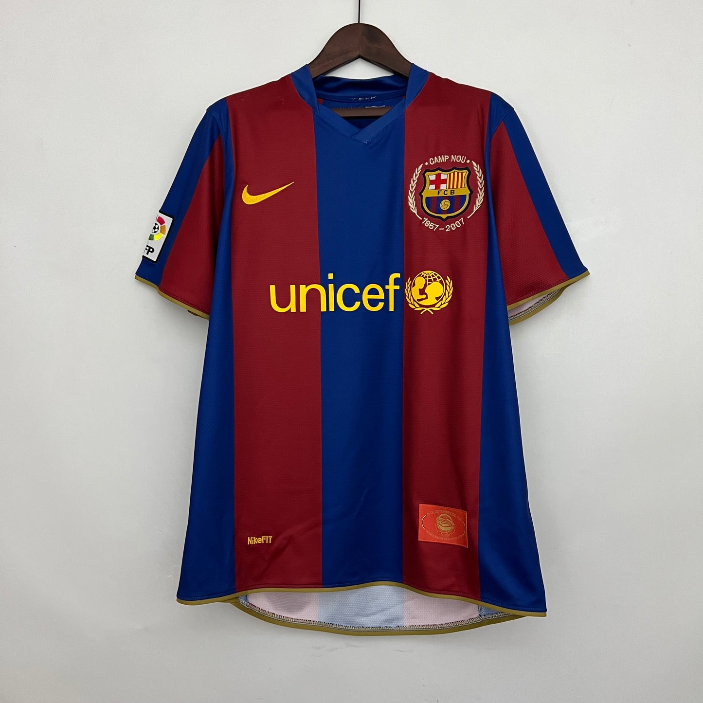 Retro Barcelona 07/08 Home Kit