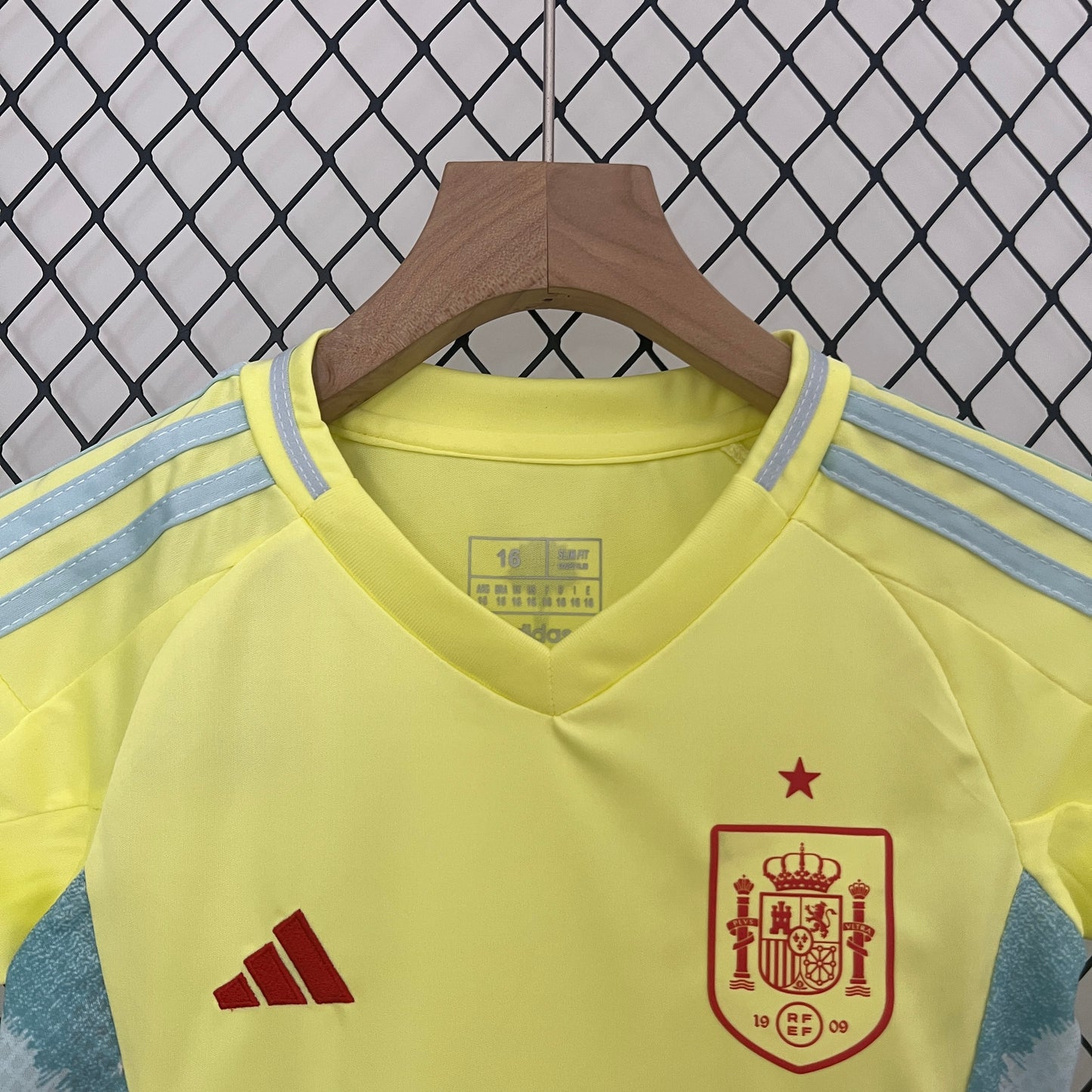 2024 Kids Spain Away Kit