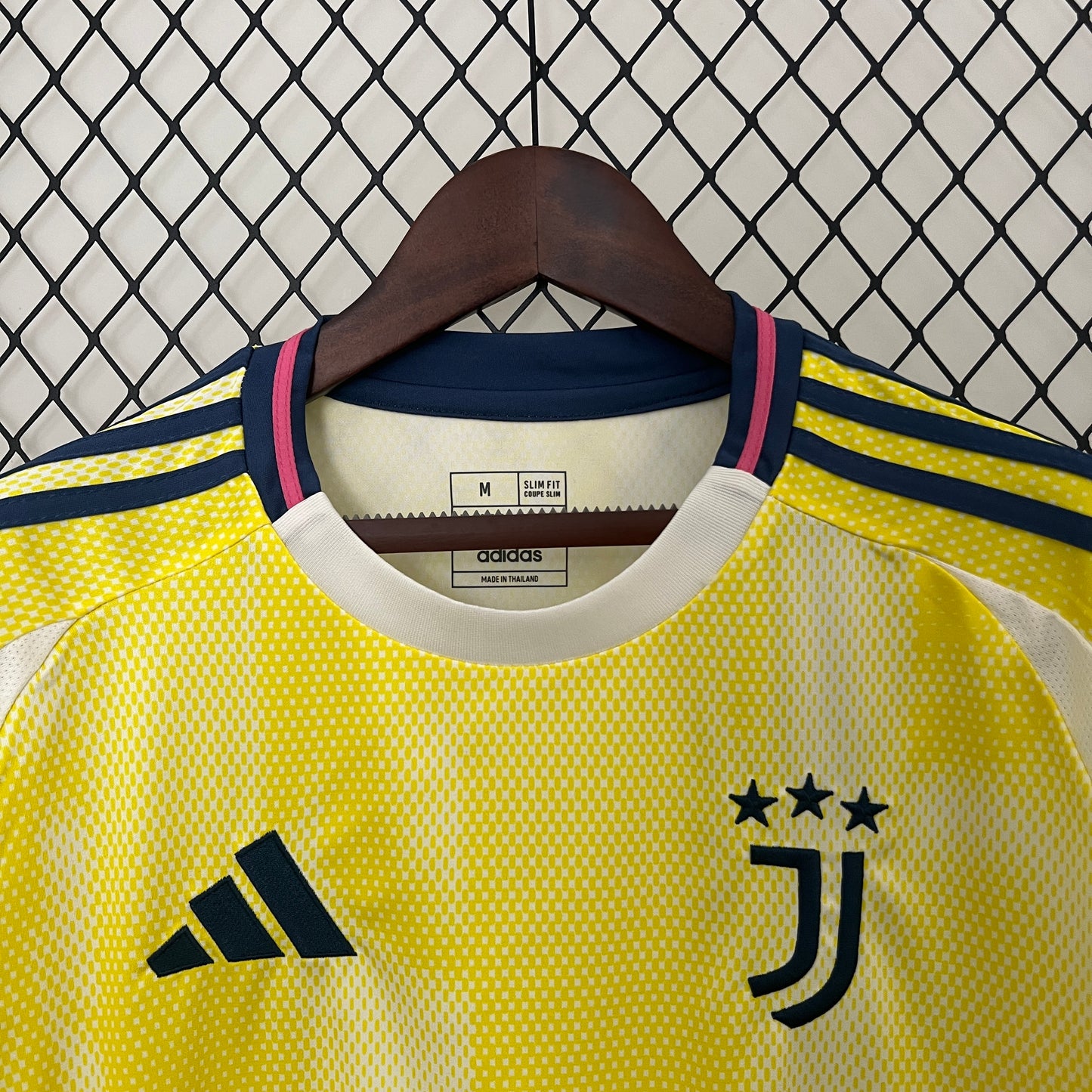 24/25 Juventus Away Kit