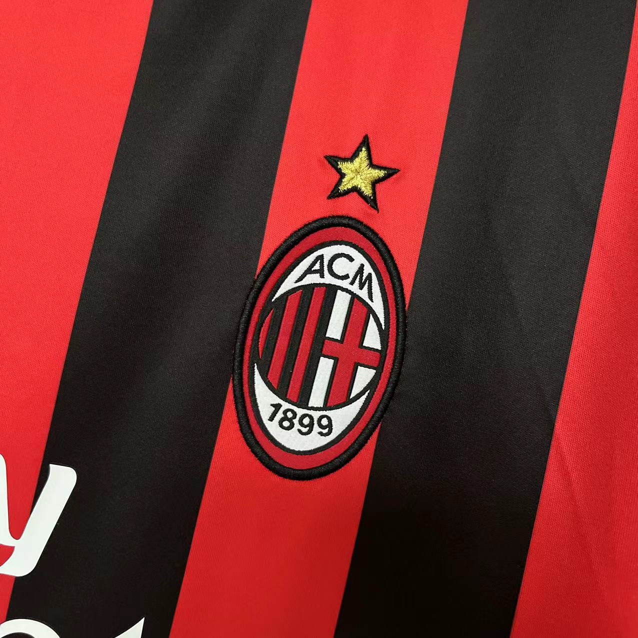 Maglie vintage Home dell'AC Milan 2017-18 