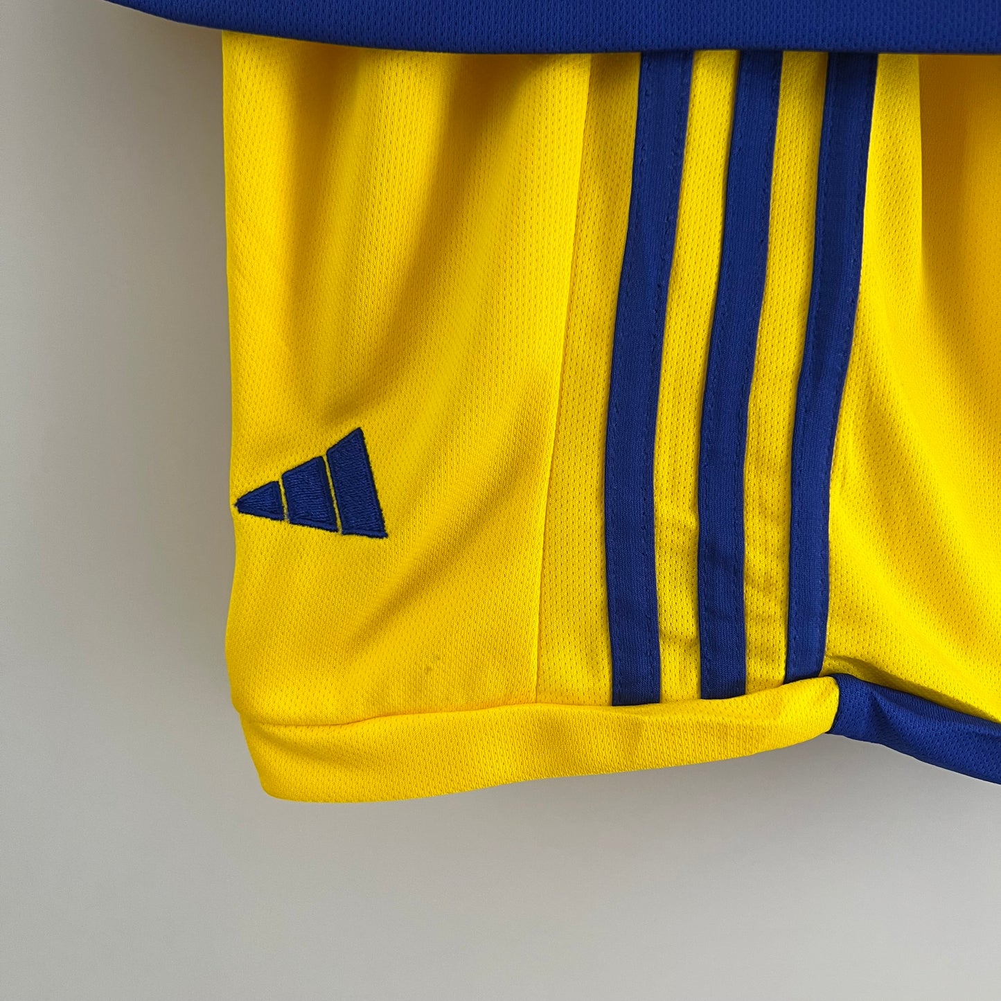 23/24 Kids Boca Juniors Away Kit