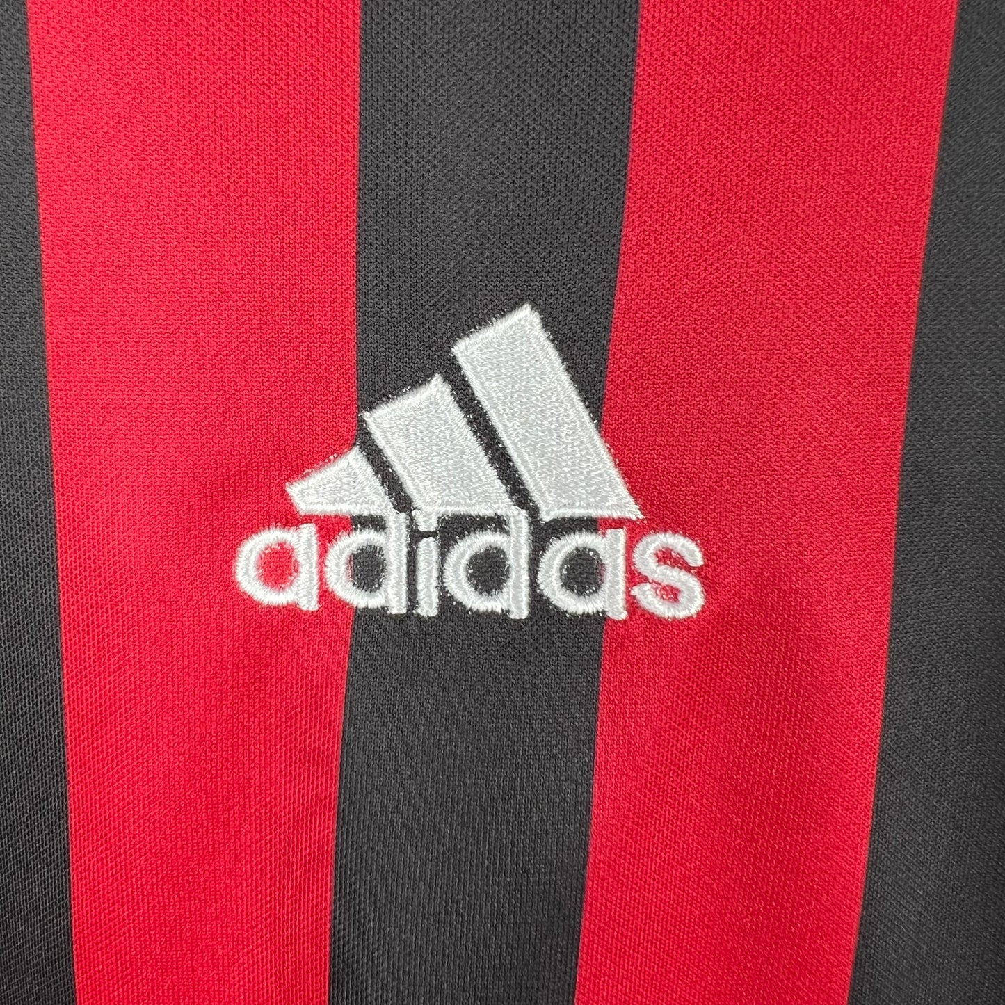 Retro AC Milan 16/17 Home Kit