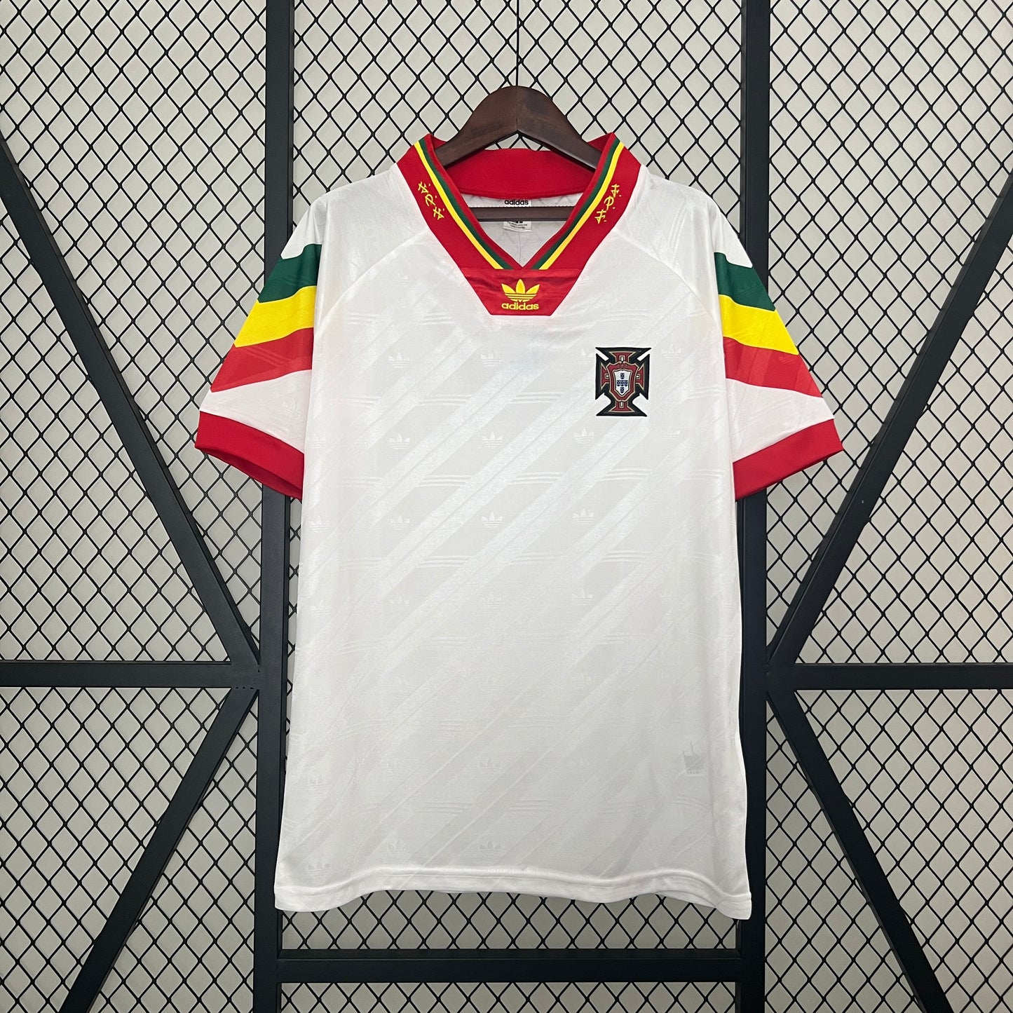 Retro Portugal 92/94 Away Kit