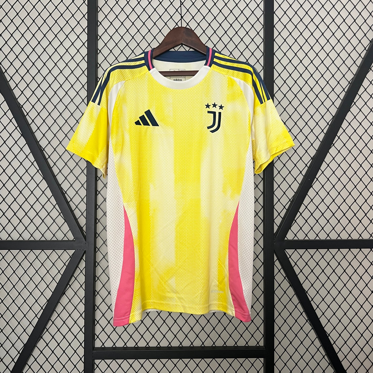 24/25 Juventus Away Kit