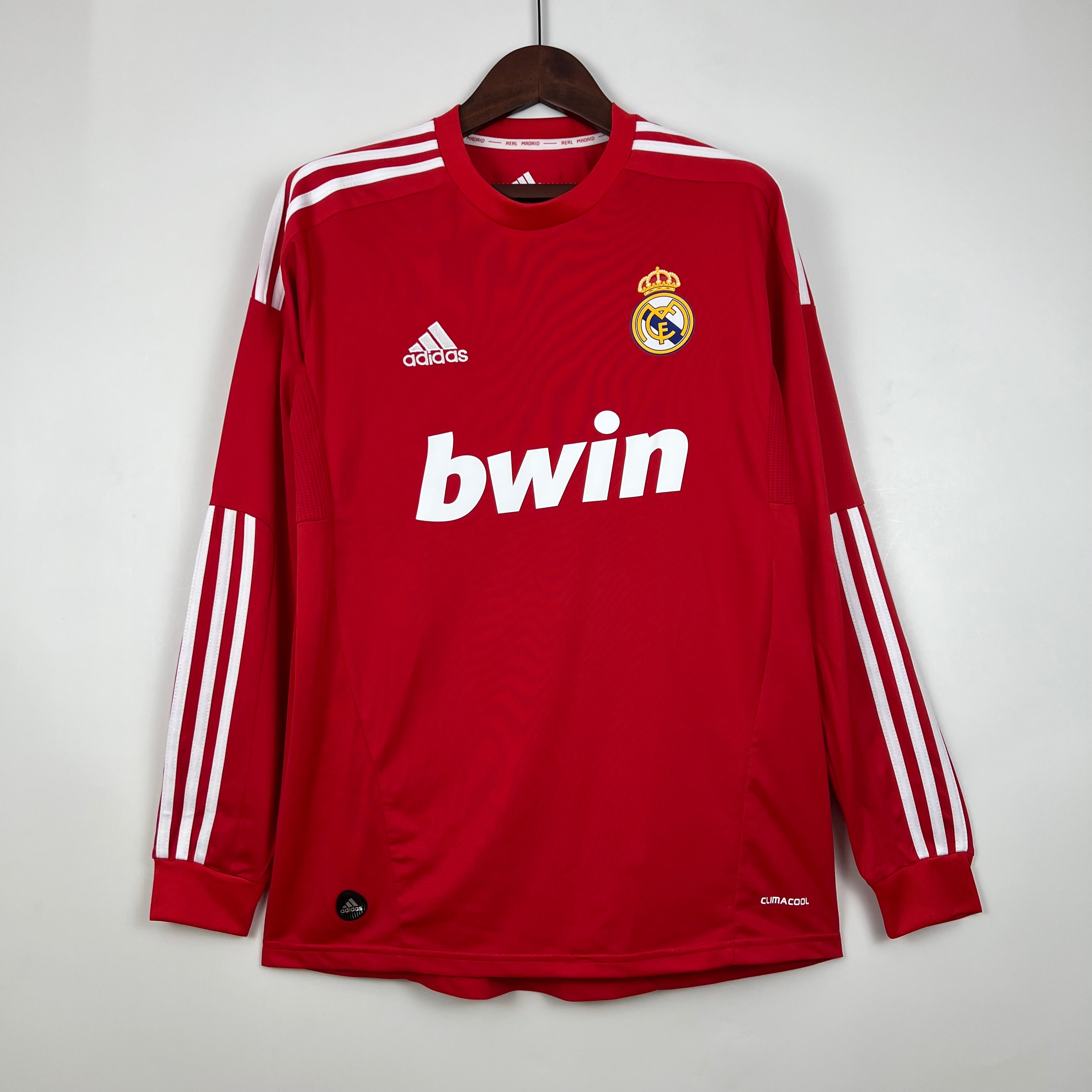 Adidas real madrid discount retro