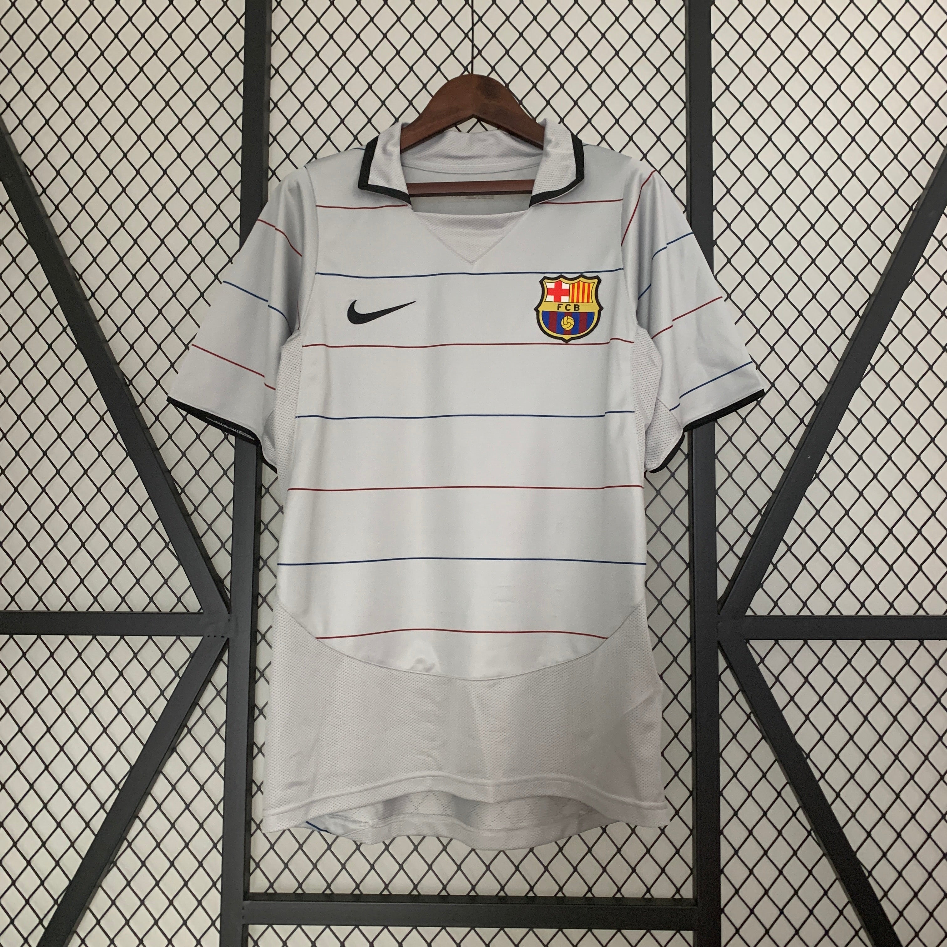 Retro Barcelona 03/04 Away Kit – Theftblkits