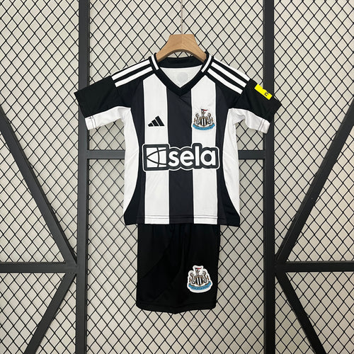 24/25 Kids Newcastle United Home Kit