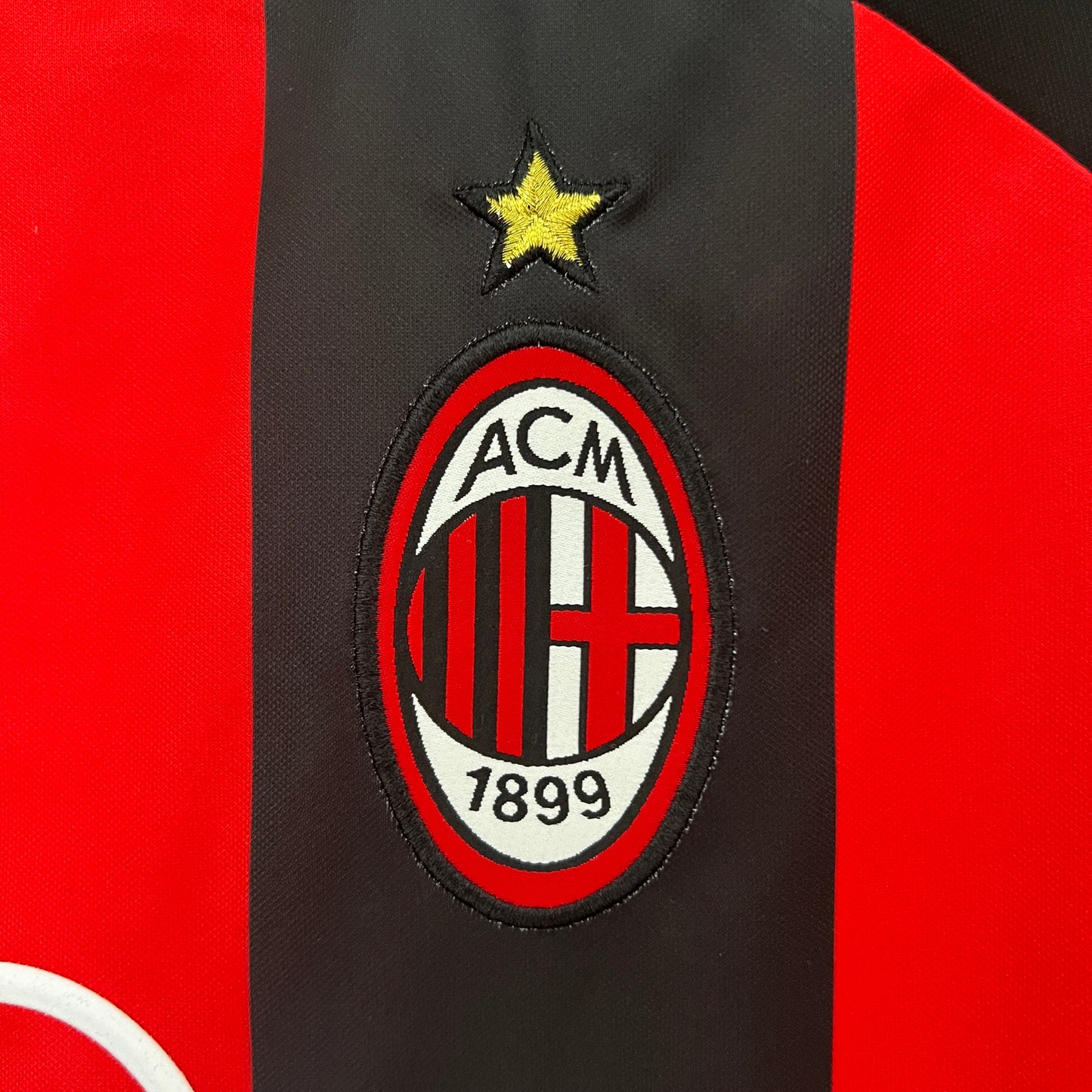 Retro AC Milan 01/02 Home Kit