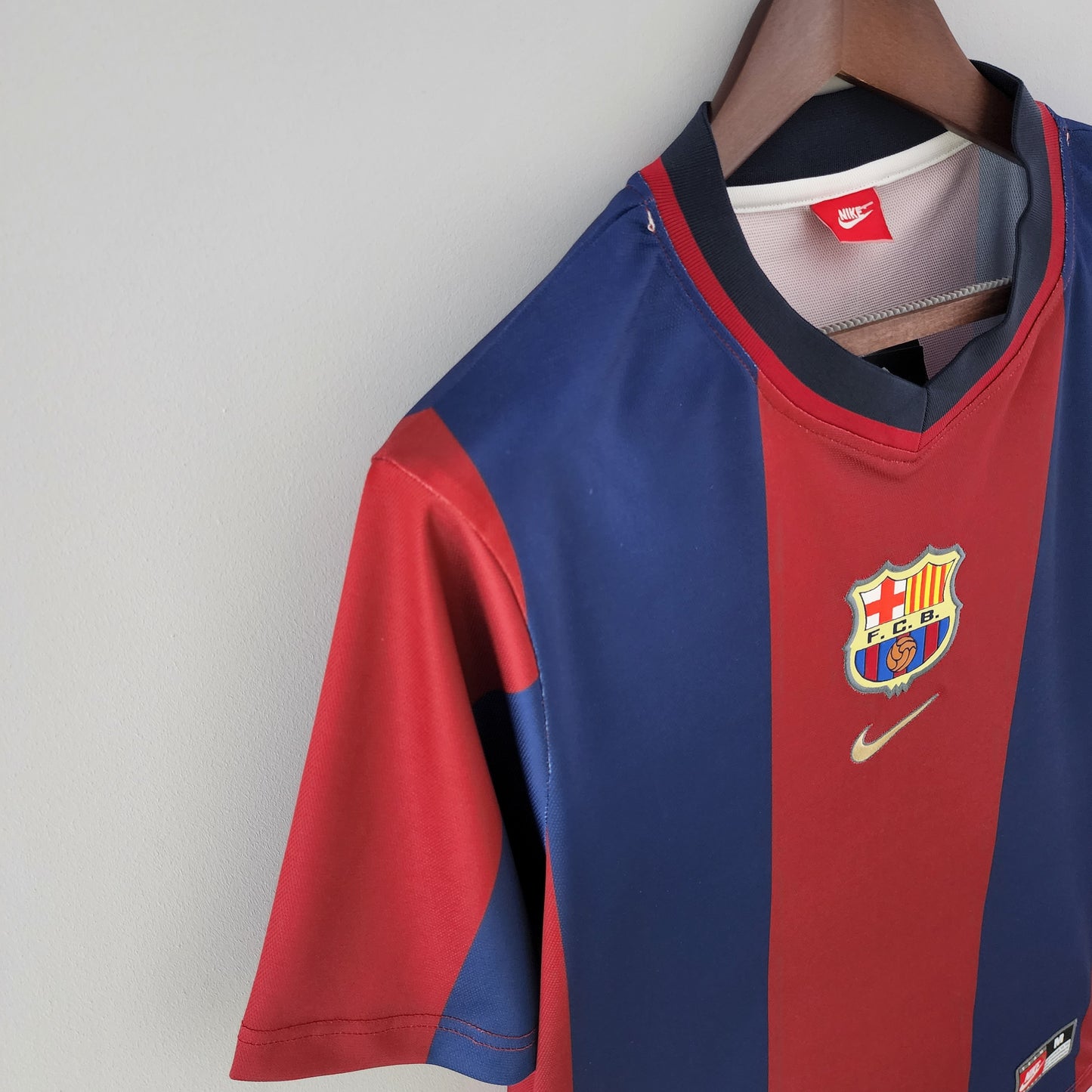 Retro 98/99 Barcelona Home Kit