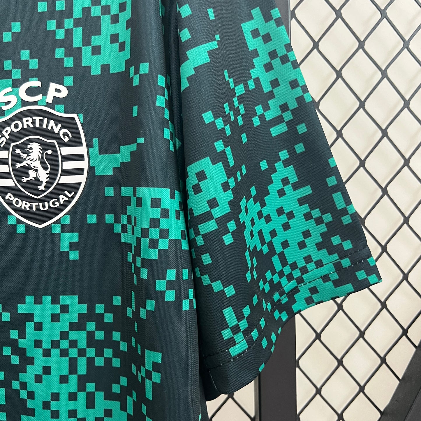 24/25 Sporting Lisbon Training Jersey Kit