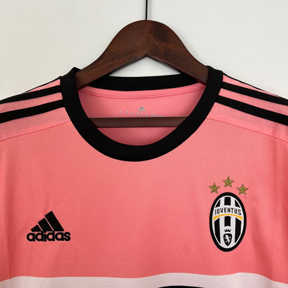 Retro Juventus 15/16 Away Shirt Kit
