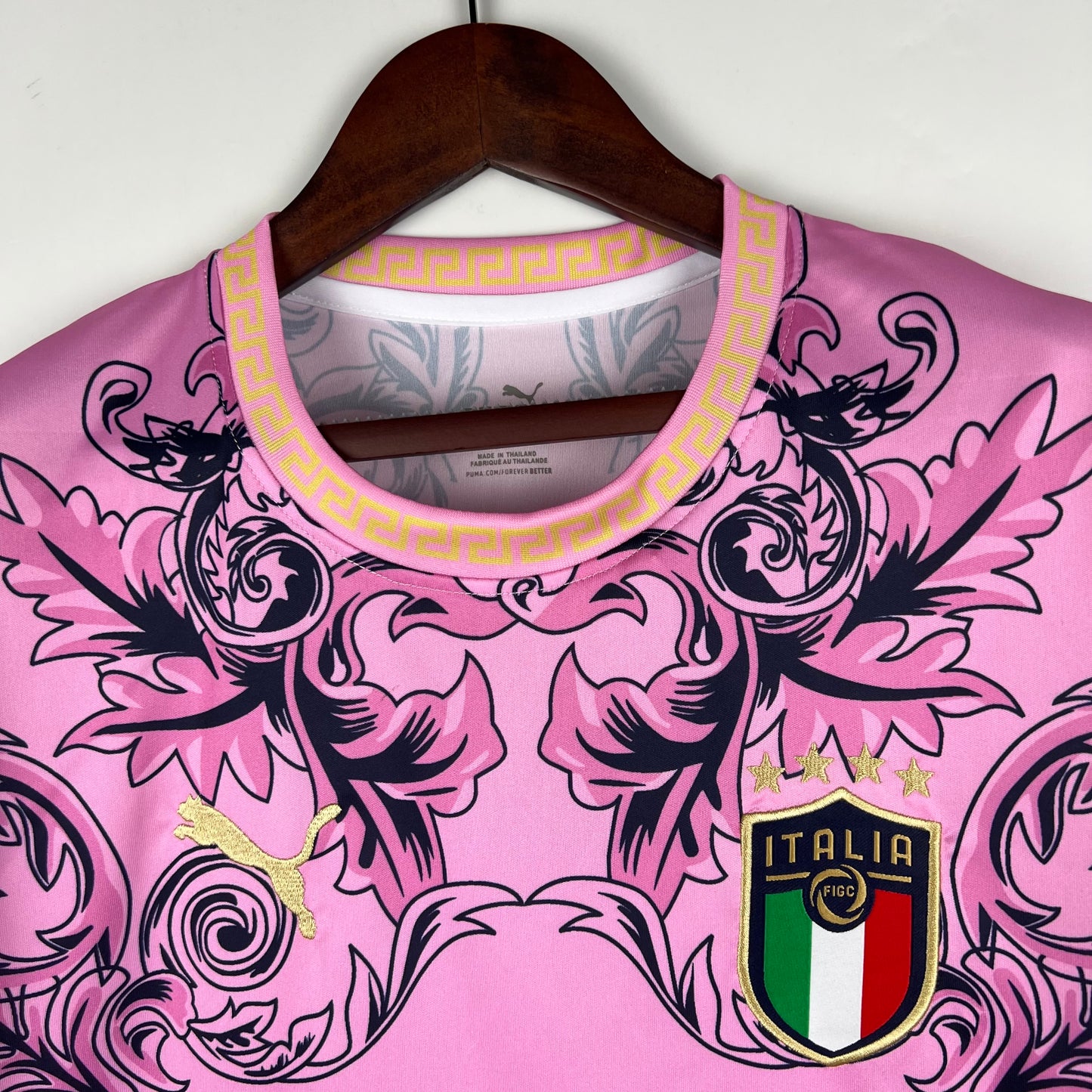 Italy X Versace 23/24 Pink Kit