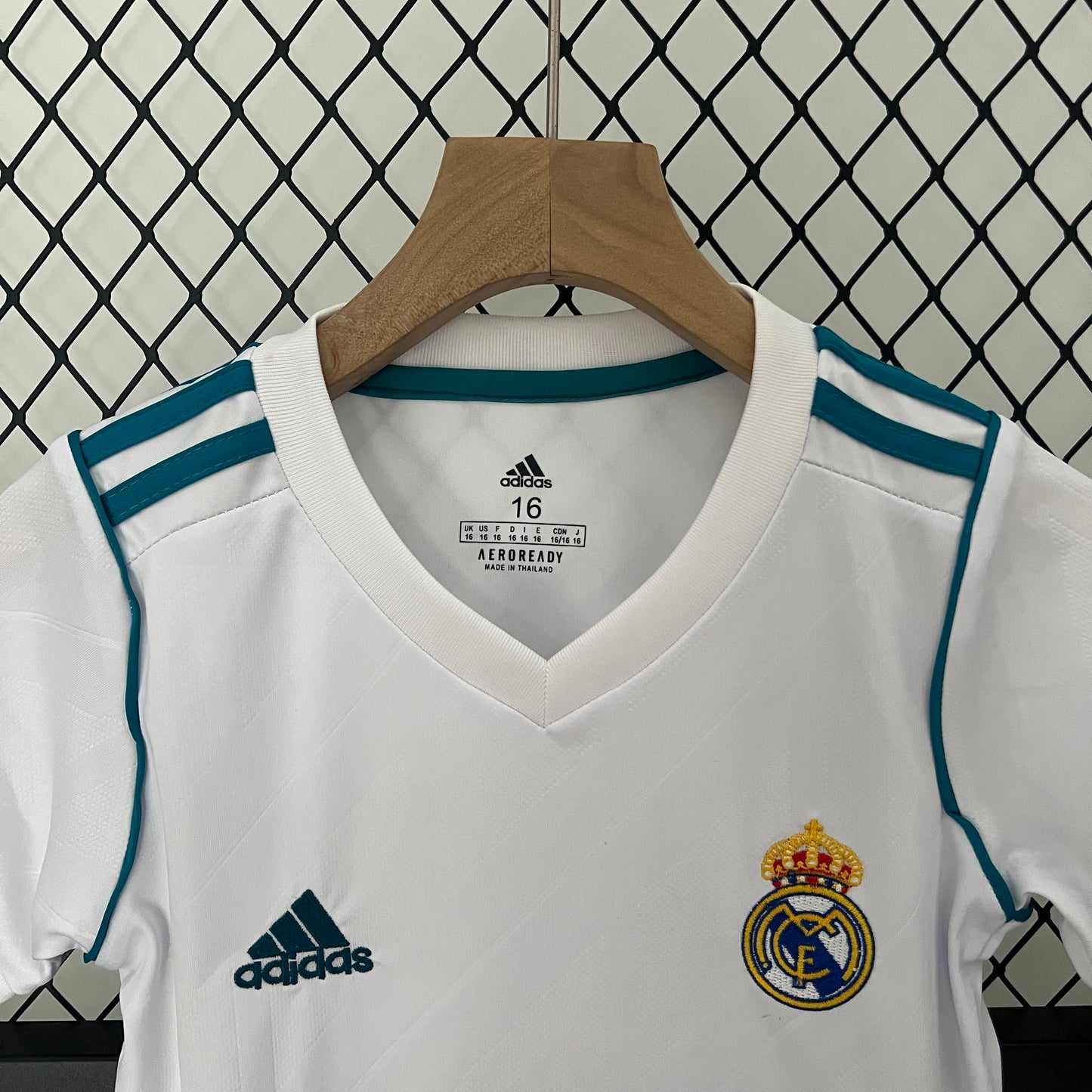 Kids Real Madrid 17/18 Home Kit