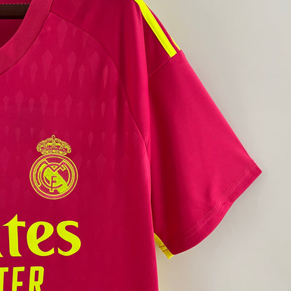 23/24 Goalkeeper Real Madrid Red Kit