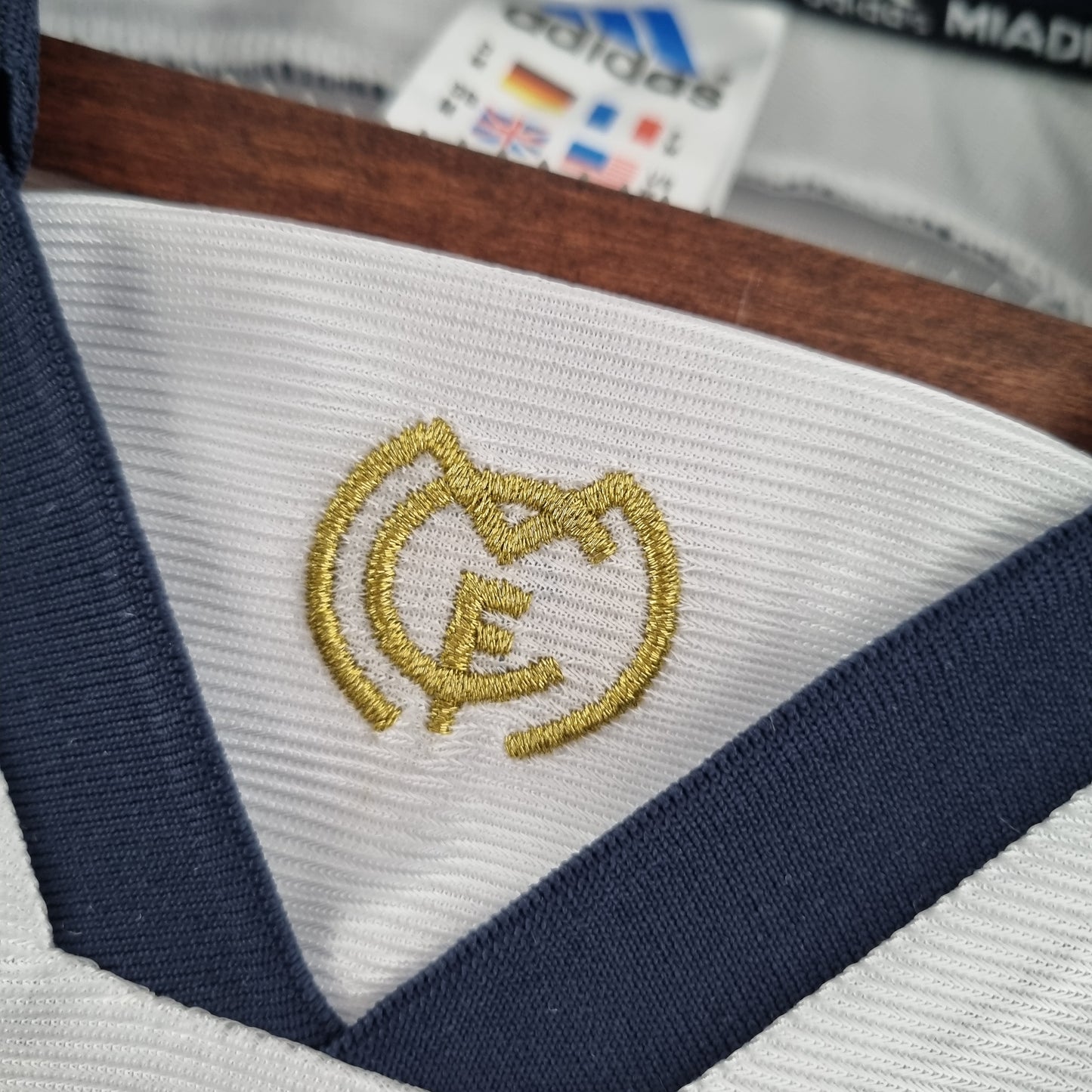 Retro Real Madrid 2000 Home Kit