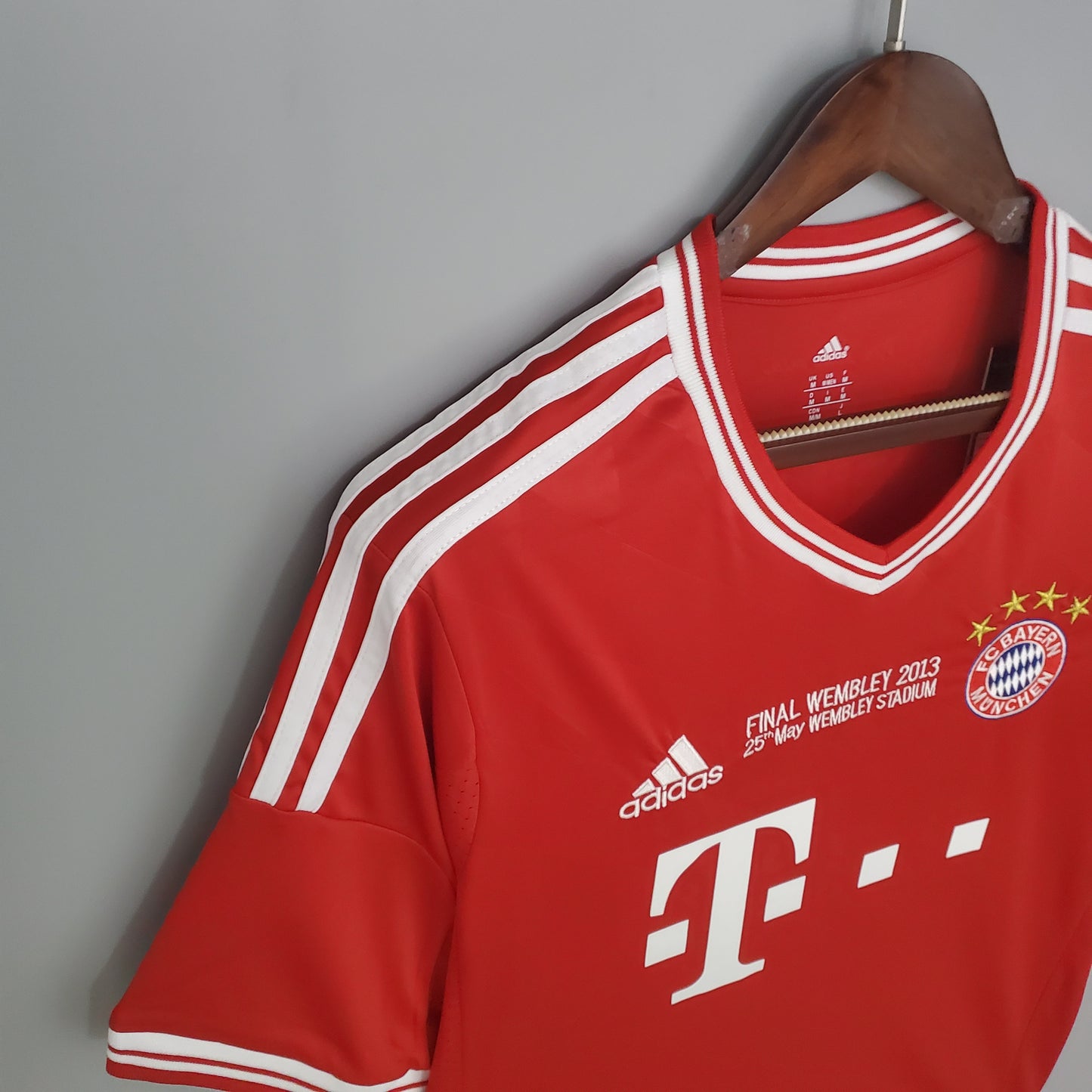 Retro Bayern Munich 13/14 Champions Edition Kit