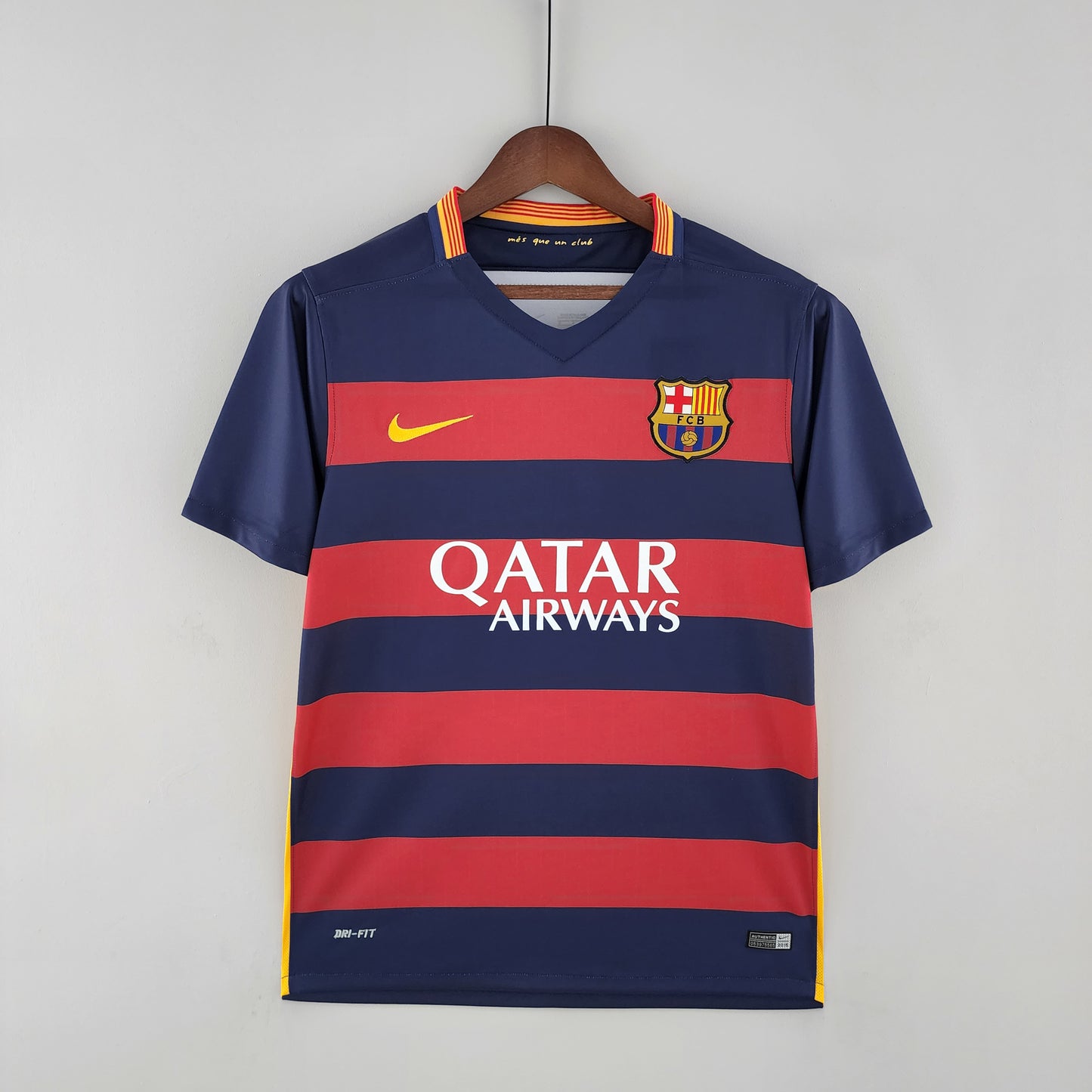 Retro 15/16 Barcelona Home Kit