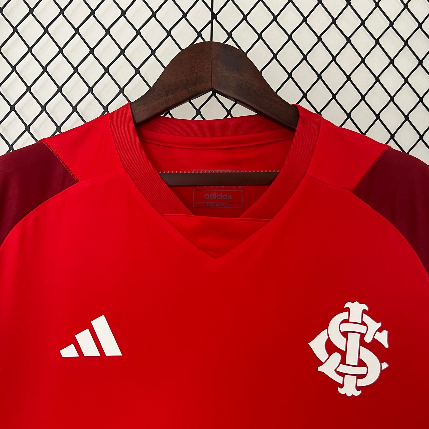 24/25 Internacional Training Wear Red Kit