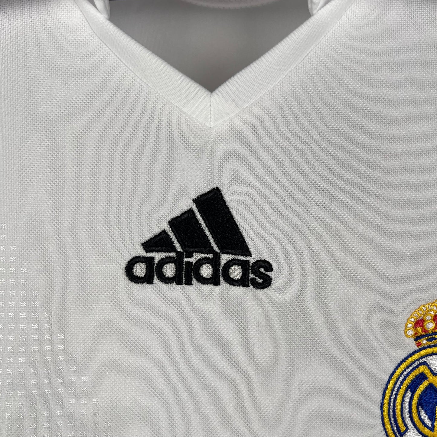 Retro Real Madrid 08/09 Home Kit