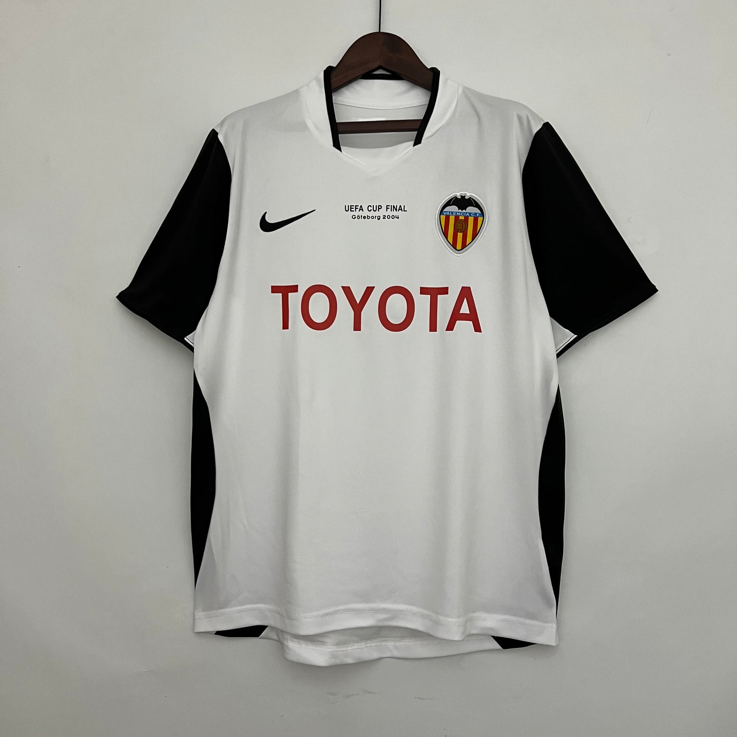 Retro Valencia 03/04 Away Kit