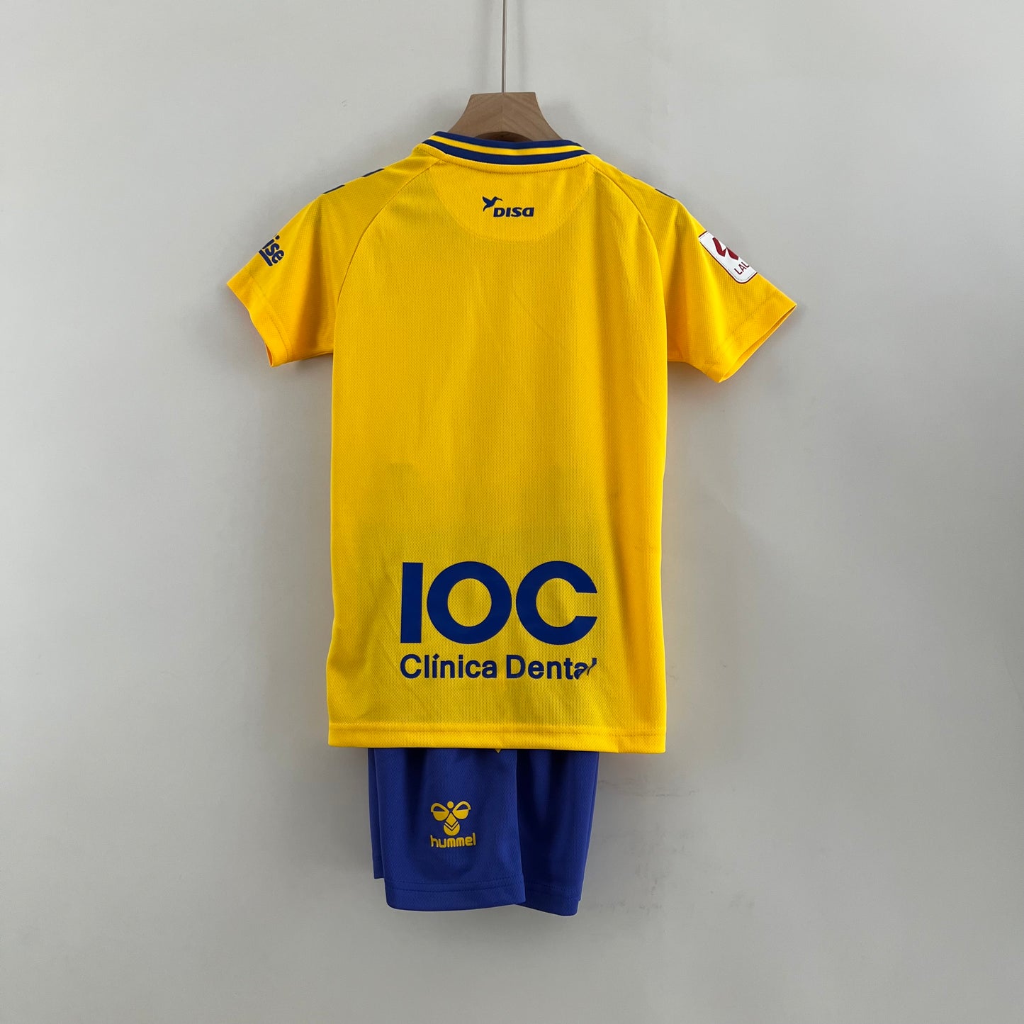 23/24 Kids Las Palmas Home Kit