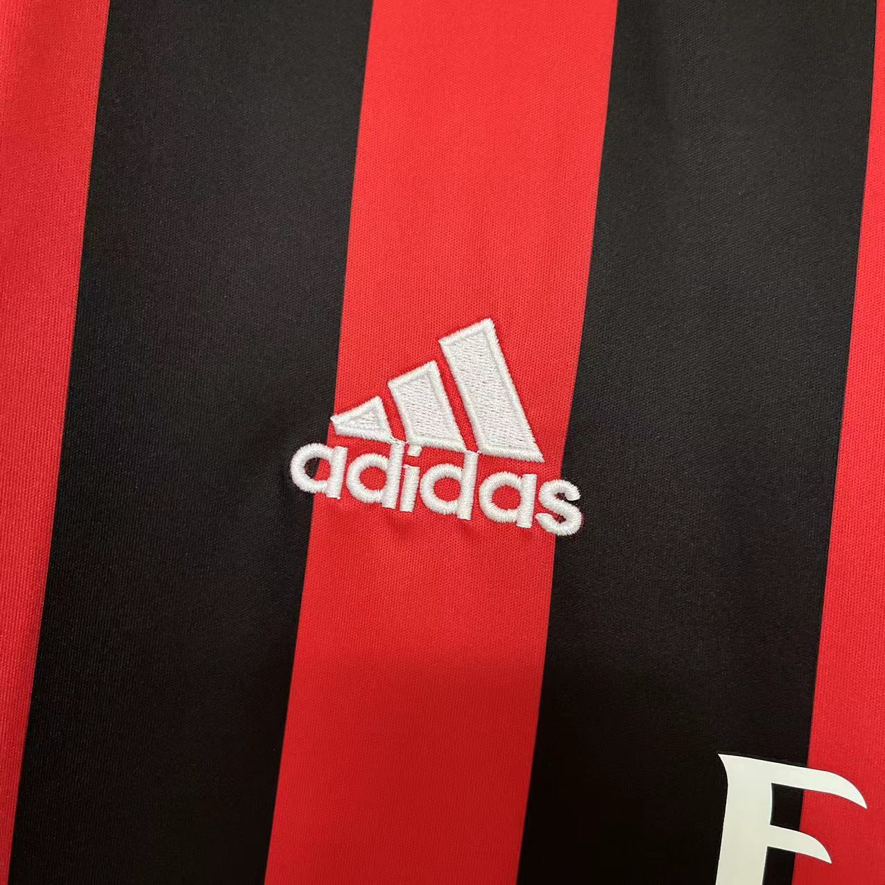 Maglie vintage Home dell'AC Milan 2017-18 