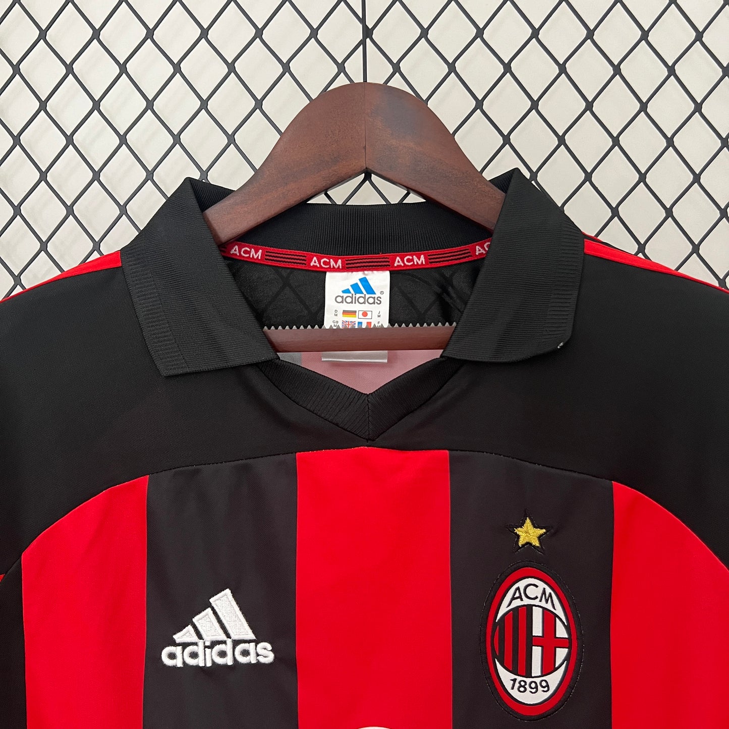 Retro AC Milan 01/02 Home Kit