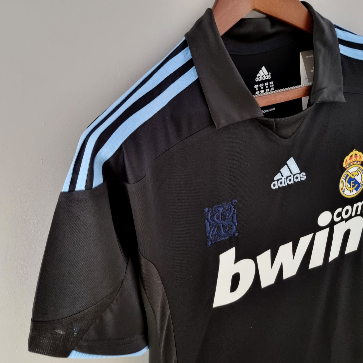 Retro Real Madrid 09/10 Away Kit